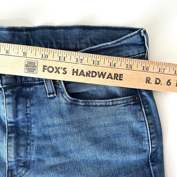 Levi's 541 Athletic Fit Men's Jeans 33x30 Medium Wash Straight Leg EUC - Picture 7 of 8